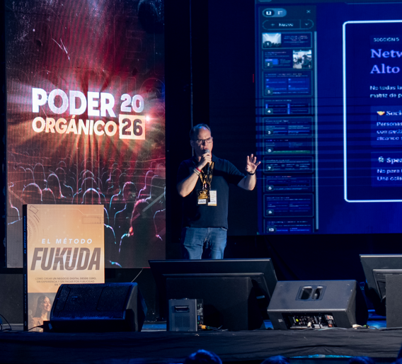 Juan Ramon Sanfeliu en el escenario de Poder Orgánico 2026 en Lima
